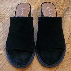 Wonderly Suede Slides